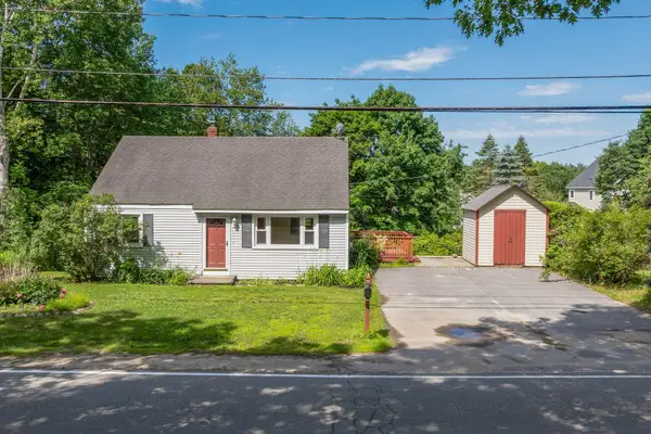 67 Fowler Road, Cape Elizabeth, ME 04107