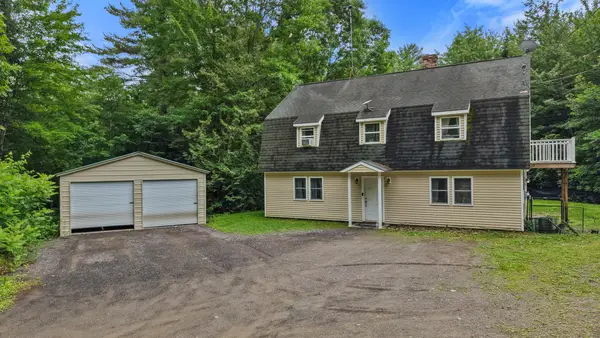 173 County Woods Road, Newport, ME 04953