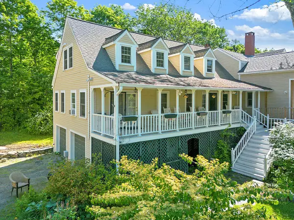 5 Bradford Road, Wiscasset, ME 04578