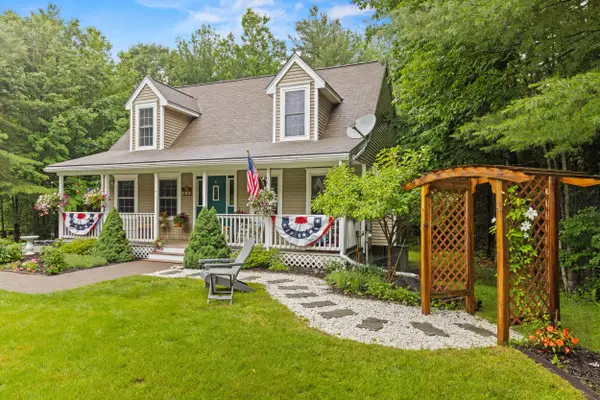 7 Chase Street, Standish, ME 04084