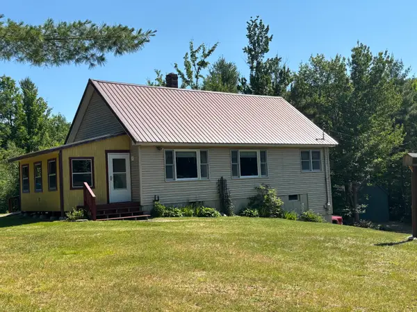 1363 Us Route 2 West, Wilton, ME 04294