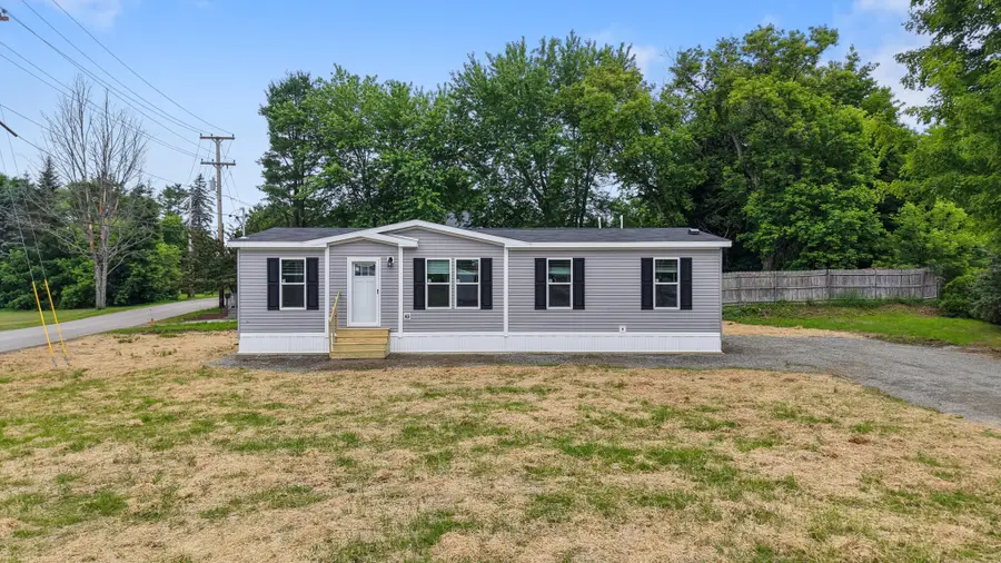 17 Spring Street, Newport, ME 04953 - #2