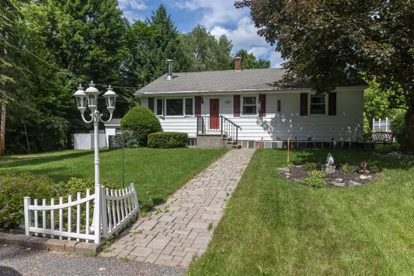 136 Grove Street, Lewiston, ME 04240