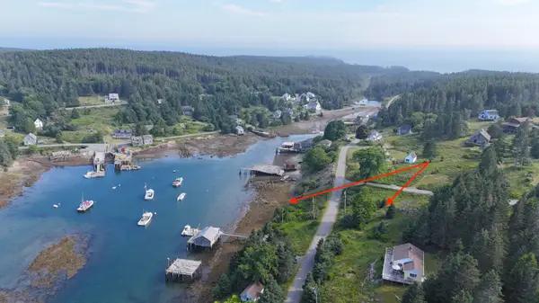 6 W Shore Road, Swans Island, ME 04685