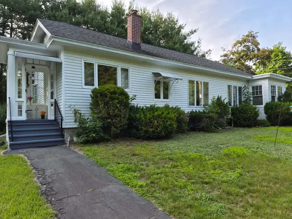 1106 Chase Road, Veazie, ME 04401