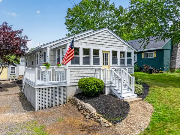 16 Highland Avenue, York, ME 03909