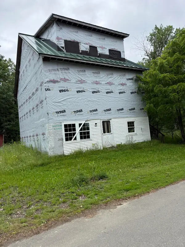 265 Grove Street, Newport, ME 04953