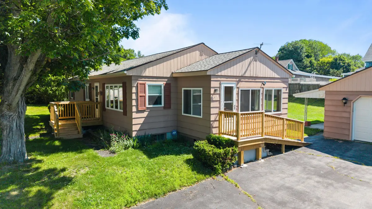 66 Rideout Avenue, Lewiston, ME 04240 - #1