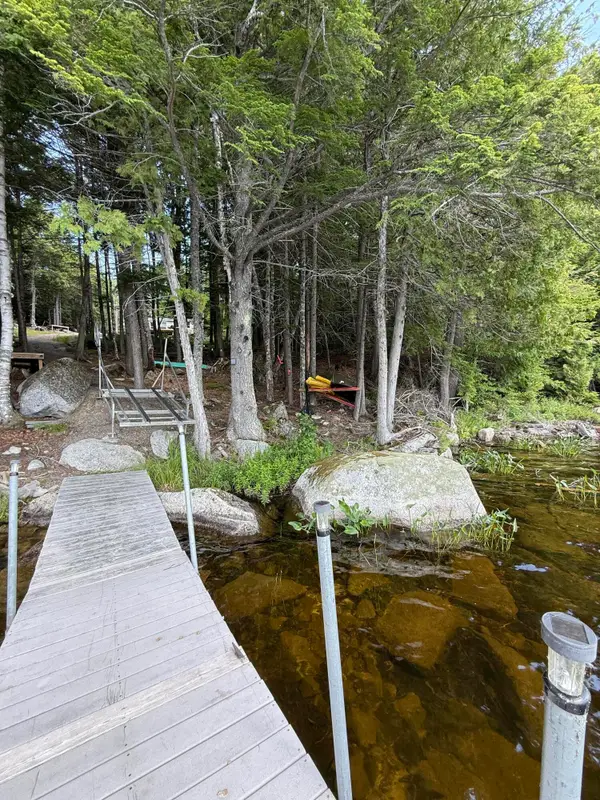 1750 Houston Road, Lincoln, ME 04457