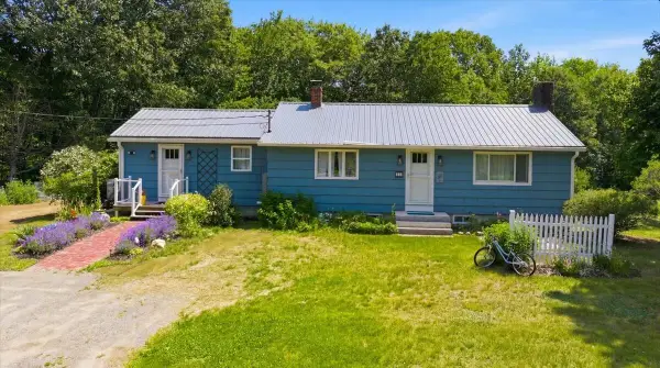 714 Mount Pisgah Road, Winthrop, ME 04364