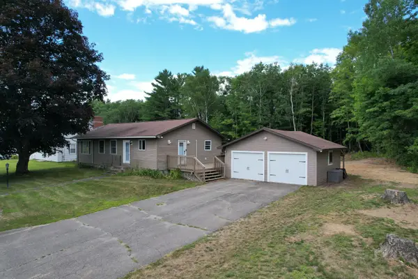 422 Peltoma Avenue, Pittsfield, ME 04967