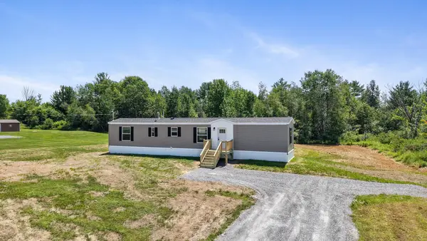 32 Indian Heights Drive, Saint Albans, ME 04971
