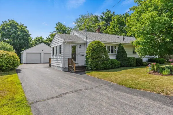 12 Southgate Avenue, Biddeford, ME 04005