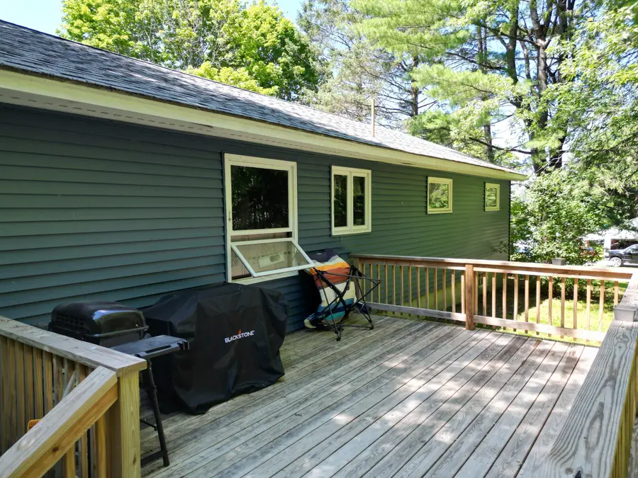 46 Edwards Street, Lincoln, ME 04457 - #3