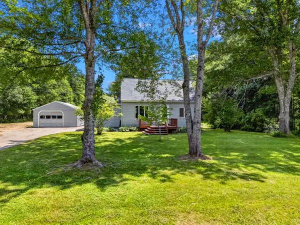 505 Foreside Road, Topsham, ME 04086