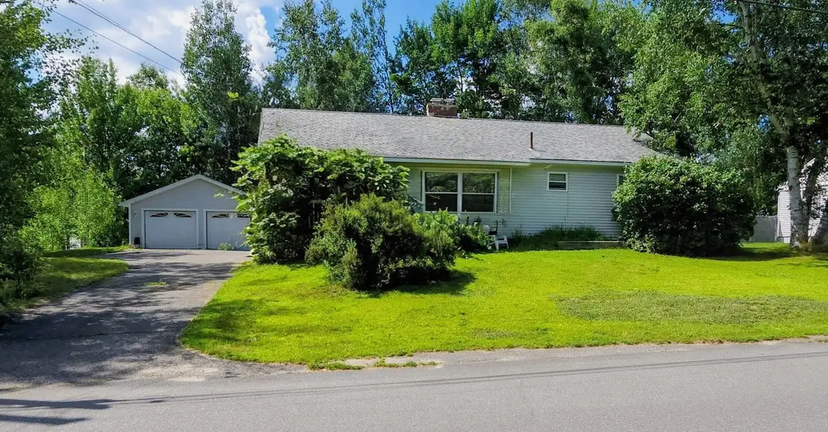 14 New York Street, Millinocket, ME 04462 - #1