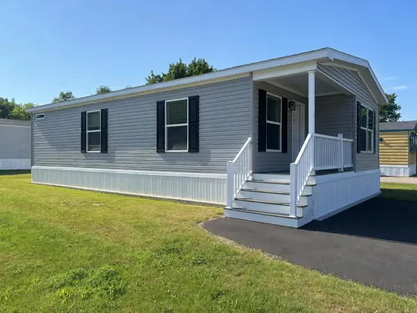 1048 Sabattus Street #5, Lewiston, ME 04240