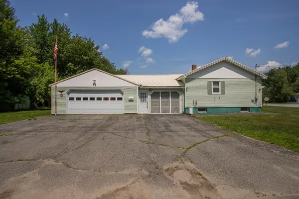18 Independence Lane, East Millinocket, ME 04430