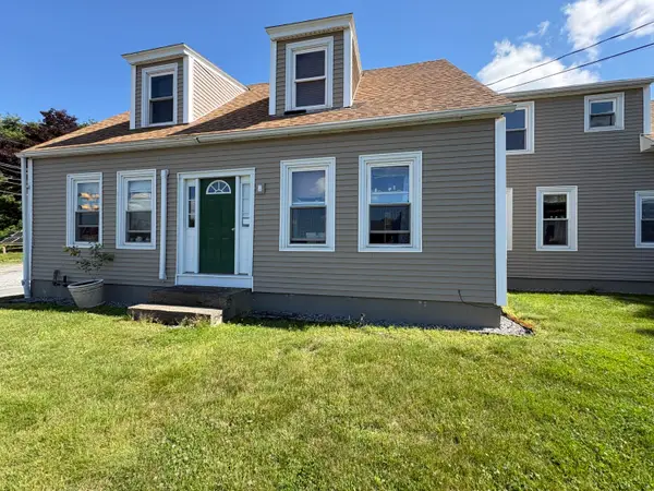42 Pleasant Street, Lewiston, ME 04240