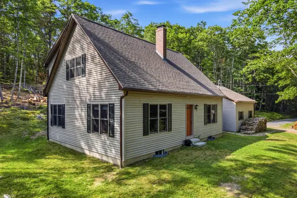 275 Hinks Road, Jefferson, ME 04348