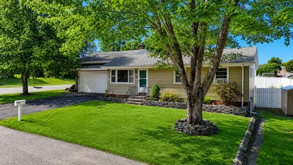 49 Ashmount Street, Lewiston, ME 04240