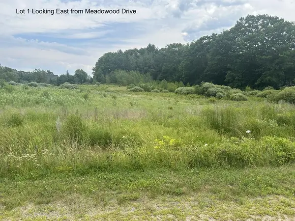 1 Meadowood Drive, Hallowell, ME 04347
