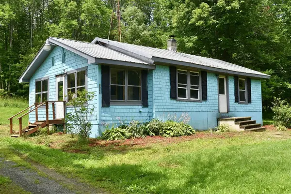 1088 Fairbanks Road, Farmington, ME 04938
