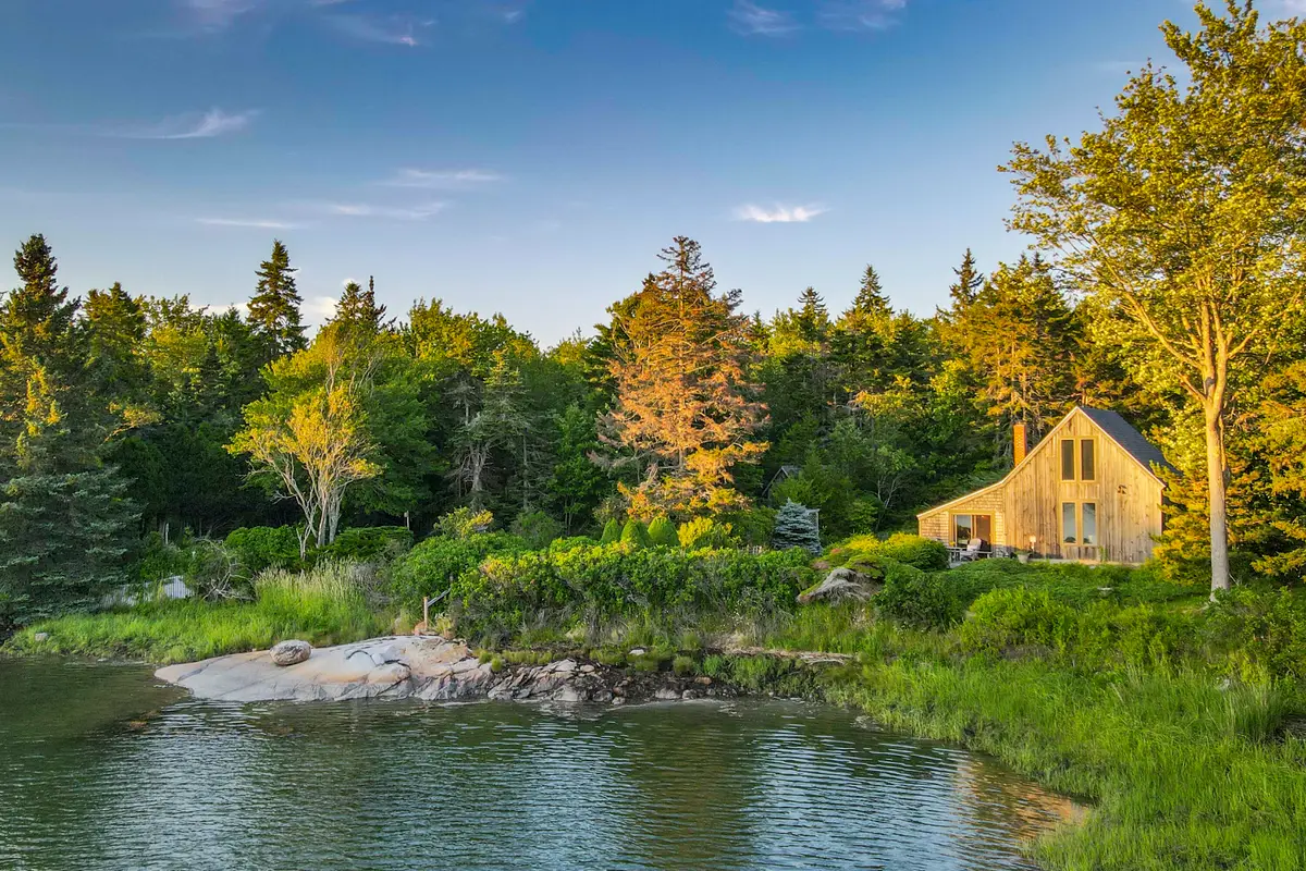 53 Island Avenue, Peaks Island, ME 04859 - #1