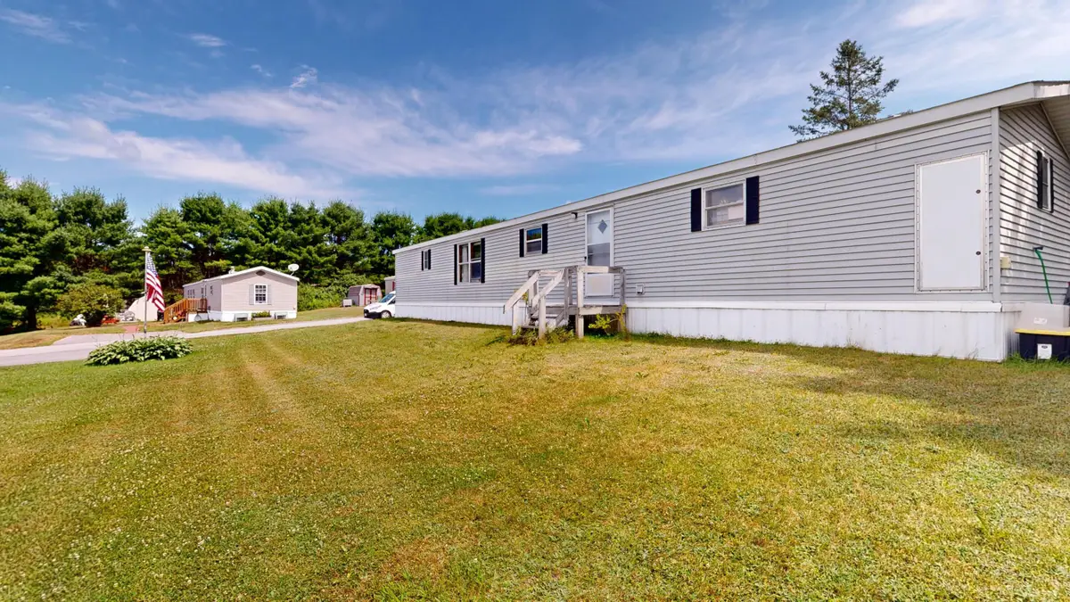 8 Dunlop Avenue, Mechanic Falls, ME 04256 - #1