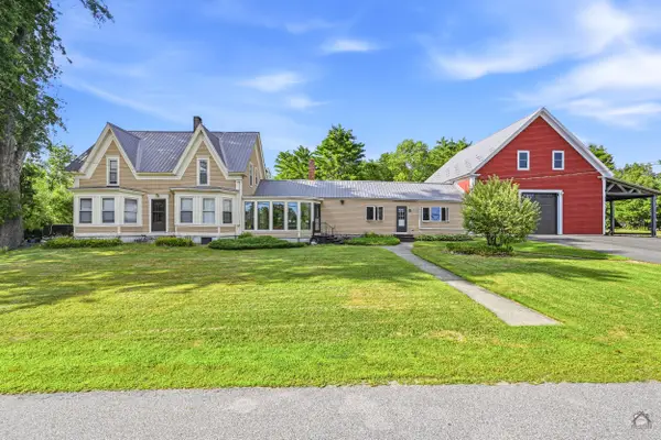 19 Coolidge Road, Wayne, ME 04284