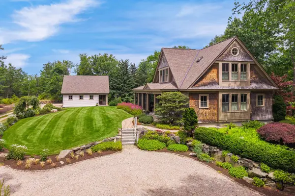 6 Pebble Cove, York, ME 03902