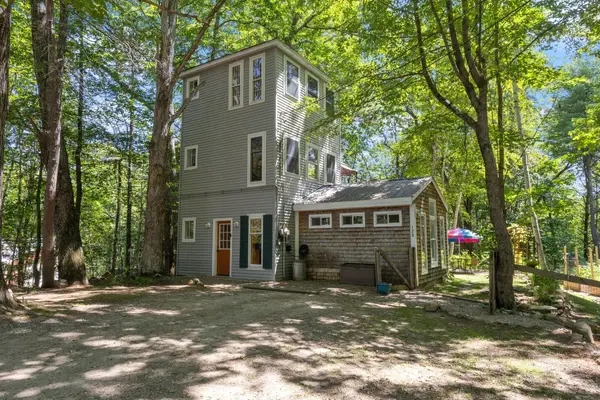128 Pleasant View Drive, Naples, ME 04055