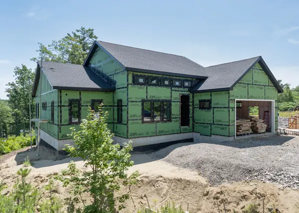 63 River Point Road, Wiscasset, ME 04578