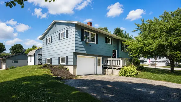35 Ashmount Street, Lewiston, ME 04240