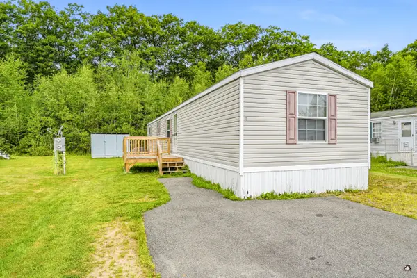 146 High Street #19, Oakland, ME 04963