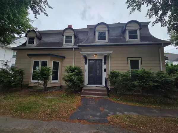 149 College Street, Lewiston, ME 04240