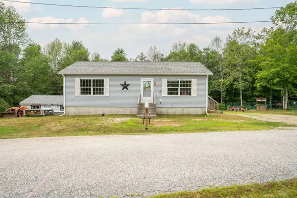 9 Moffett Road, Limerick, ME 04048