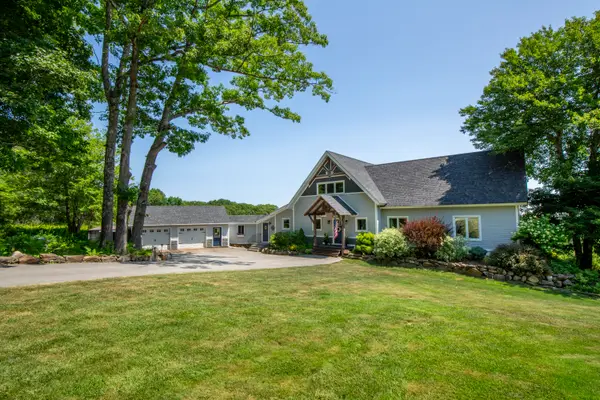 10 Dodge Mountain Road, Rockland, ME 04841