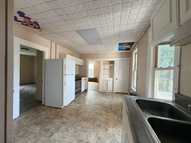 5 Cottage Street, Lewiston, ME 04240 - #3