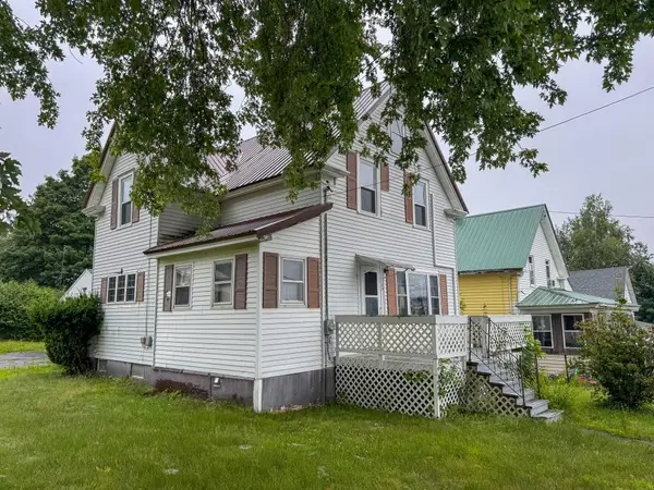 25 Birch Street, East Millinocket, ME 04430