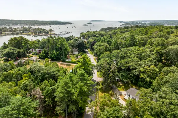 34 Williams Street, Boothbay Harbor, ME 04538