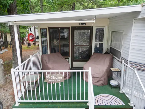 1 Robinson Way #185, Kennebunk, ME 04043