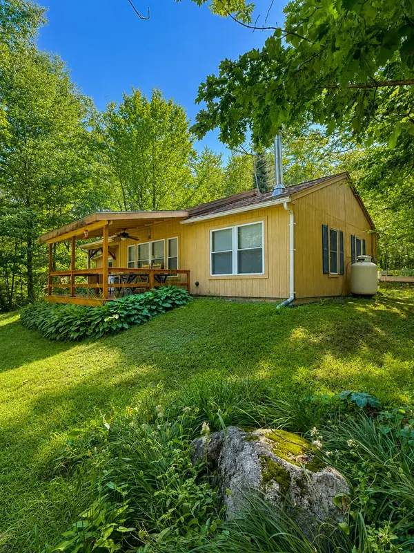 32 Luckman Road, Saint Albans, ME 04971
