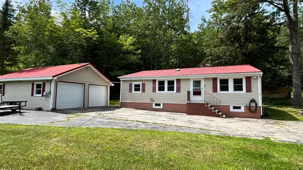 44 1st Avenue, Greene, ME 04236