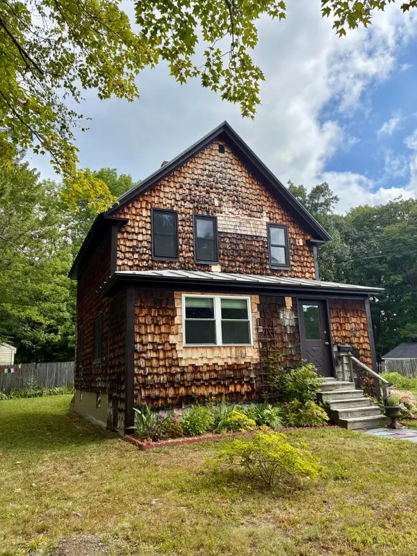 7 Edgewood Street, Waterville, ME 04901
