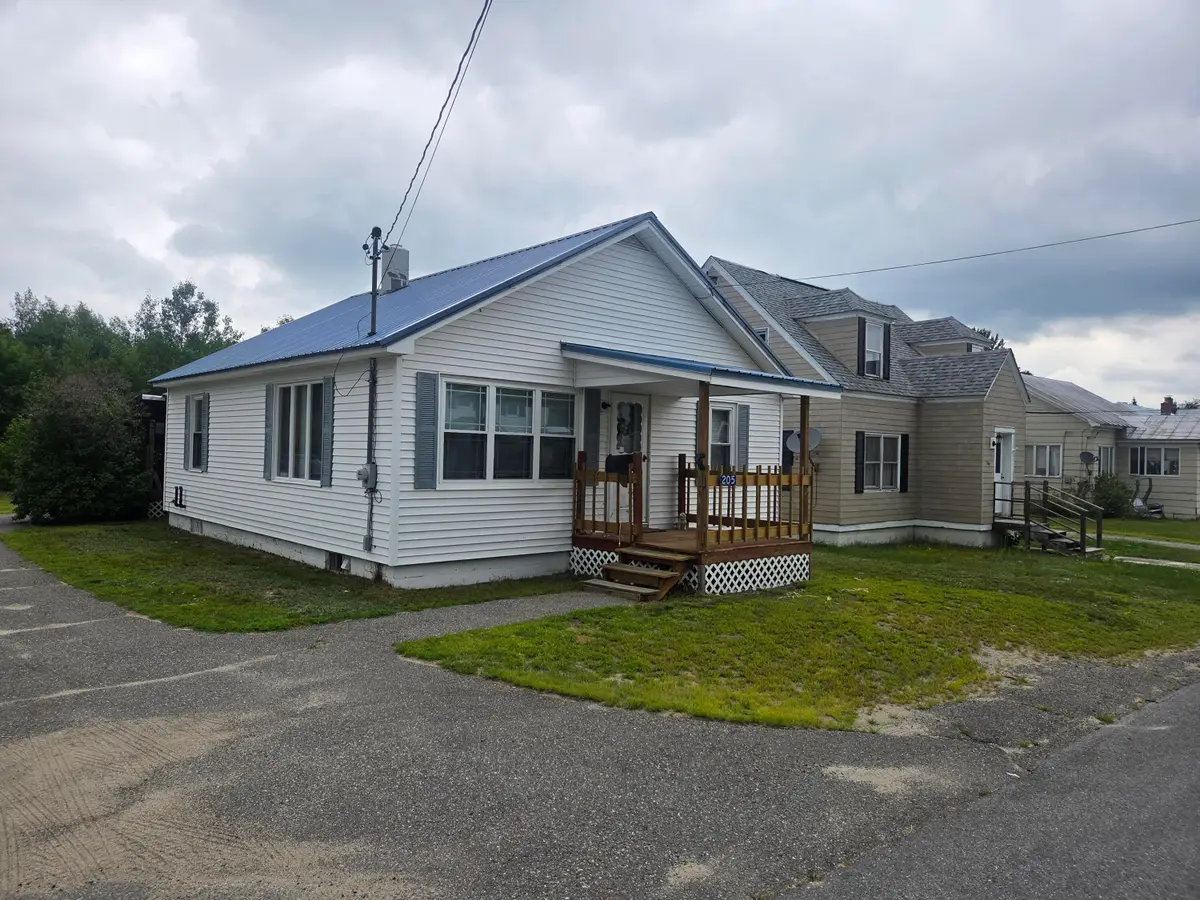 205 Bowdoin Street, Millinocket, ME 04462 - #1