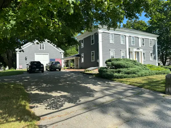 7 Storer Street, Kennebunk, ME 04043