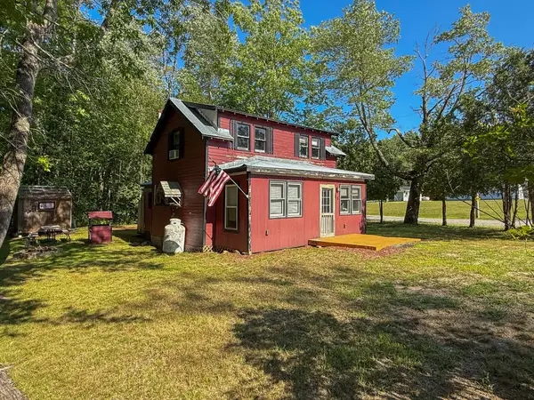 68 East Shore, Peru, ME 04290