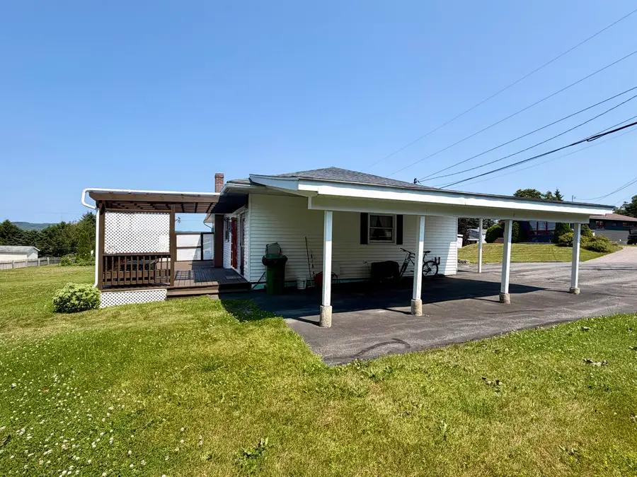 193 7th Avenue, Madawaska, ME 04756 - #3