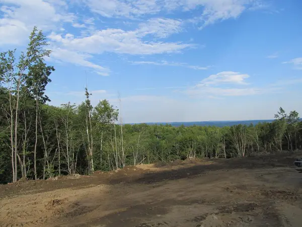 6.6 Hodgdon Road, Buckfield, ME 04220